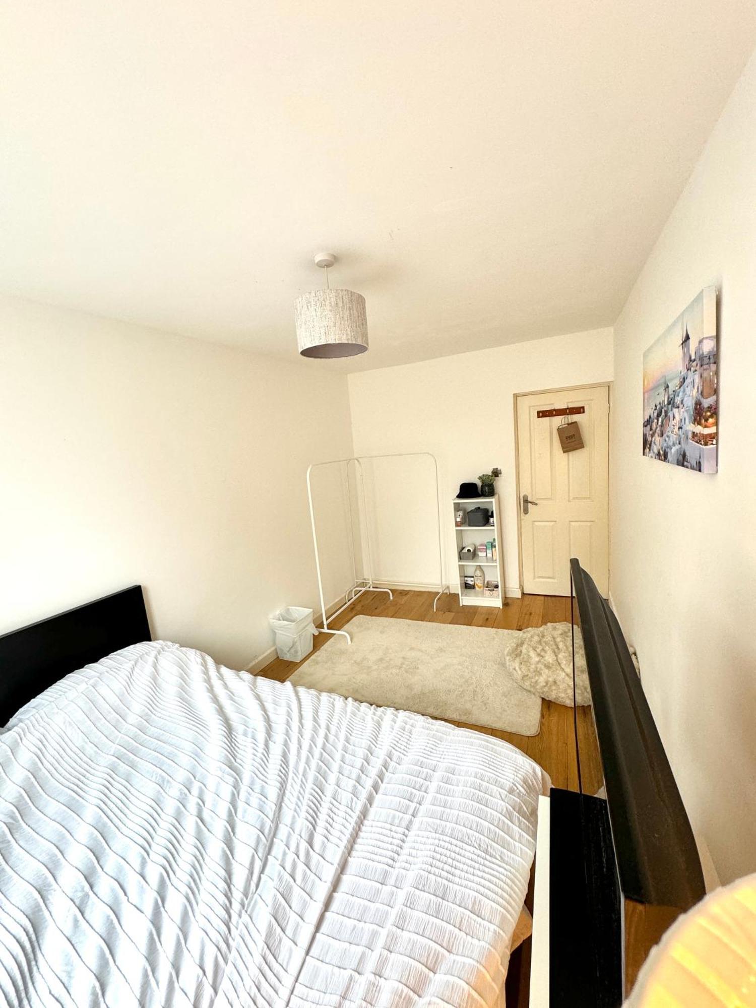 Appartement Bright And Cozy Breakfast Included Londen